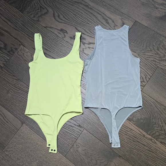 Express x2 Sleeveless Contour Bodysuits in Sage & Melon BUNDLE - Picture 5 of 7